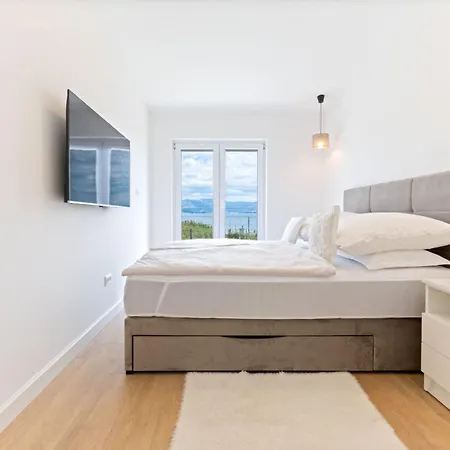 Stari Resnik Apartment